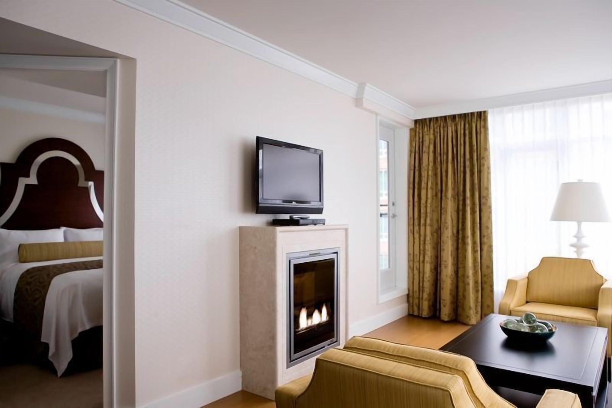 L'Hermitage Hotel Vancouver Dış mekan fotoğraf