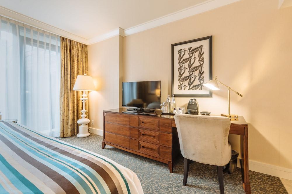 L'Hermitage Hotel Vancouver Dış mekan fotoğraf