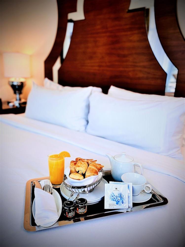 L'Hermitage Hotel Vancouver Dış mekan fotoğraf