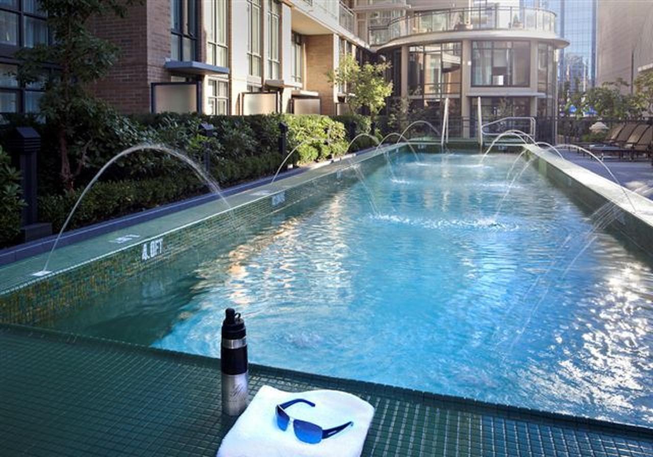 L'Hermitage Hotel Vancouver Konforlar fotoğraf